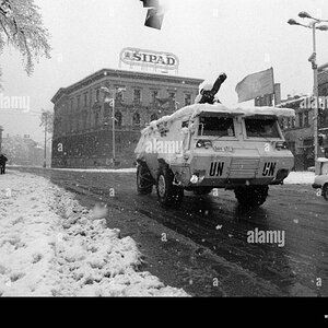 26-mars-1993-pendant-le-siege-de-sarajevo-un-egyptien-fahd-apc-armoured-personnel-carrier-une-...jpg