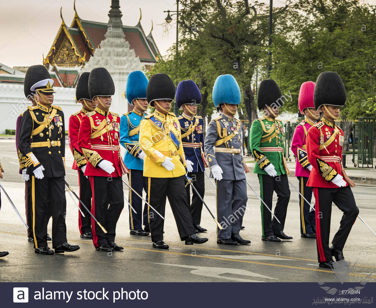 bangkok-thailand-3rd-dec-2015-senior-thai-military-officers-lead-the-F7X6HN-1.jpg