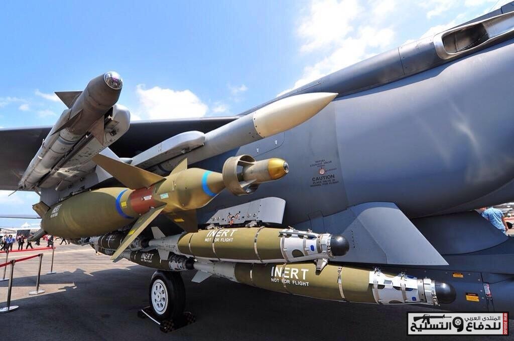 حمولة جبارة لطائرة F-15E Strike Eagle