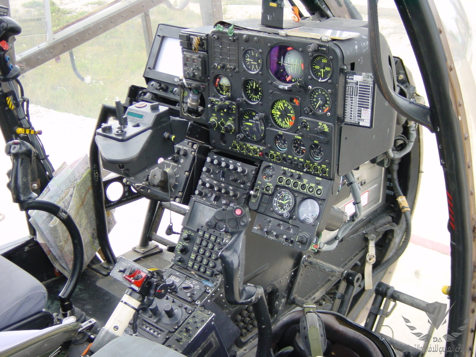 SA341-Gazelle-cockpit.jpg