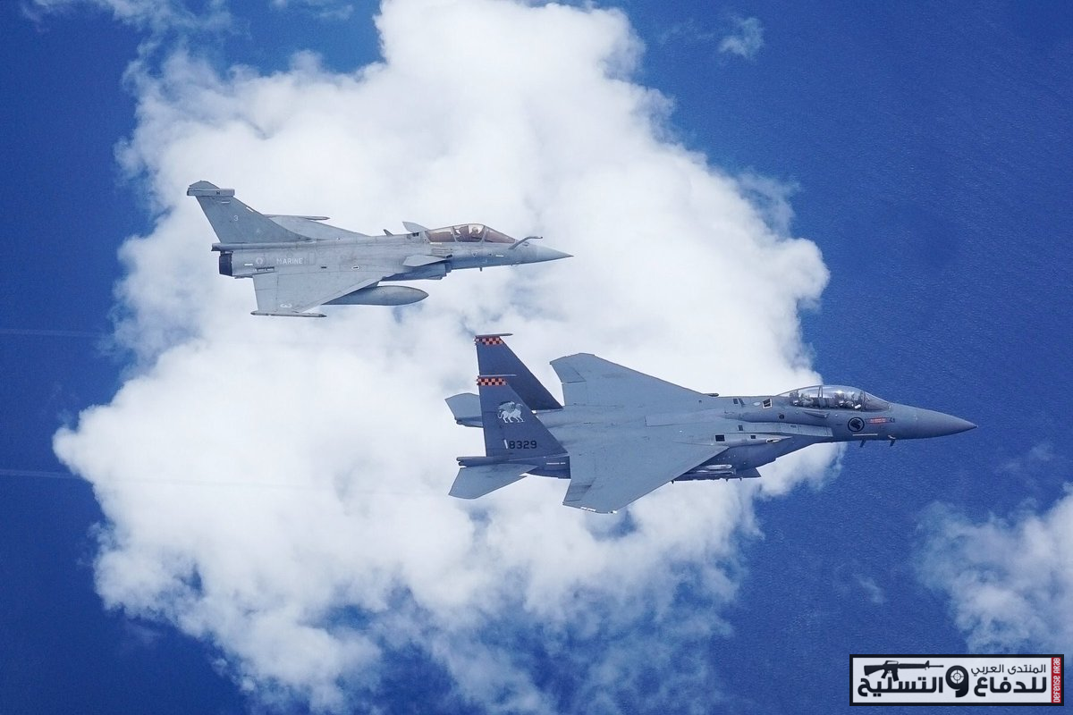 F-15SG مع Rafale M في تمرين مشترك