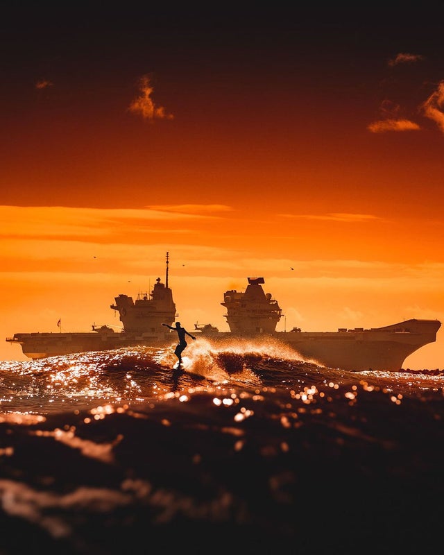 HMS Queen Elizabeth off the Florida coast in 2019.jpg