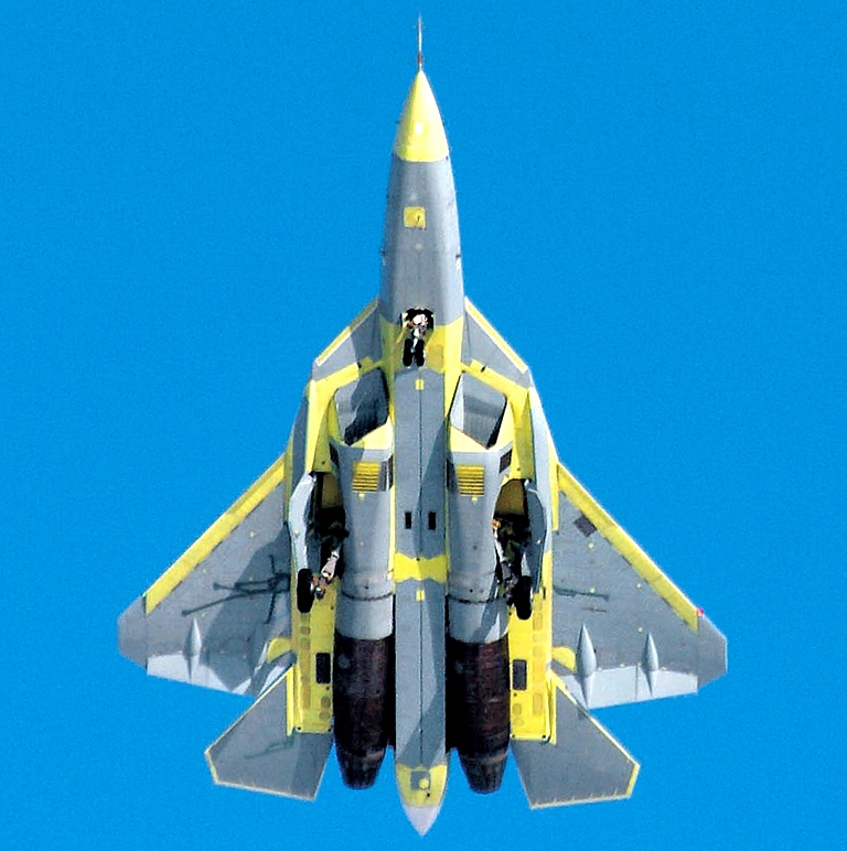 Sukhoi-T-50-PAK-FA-First-Flight-8S.jpg