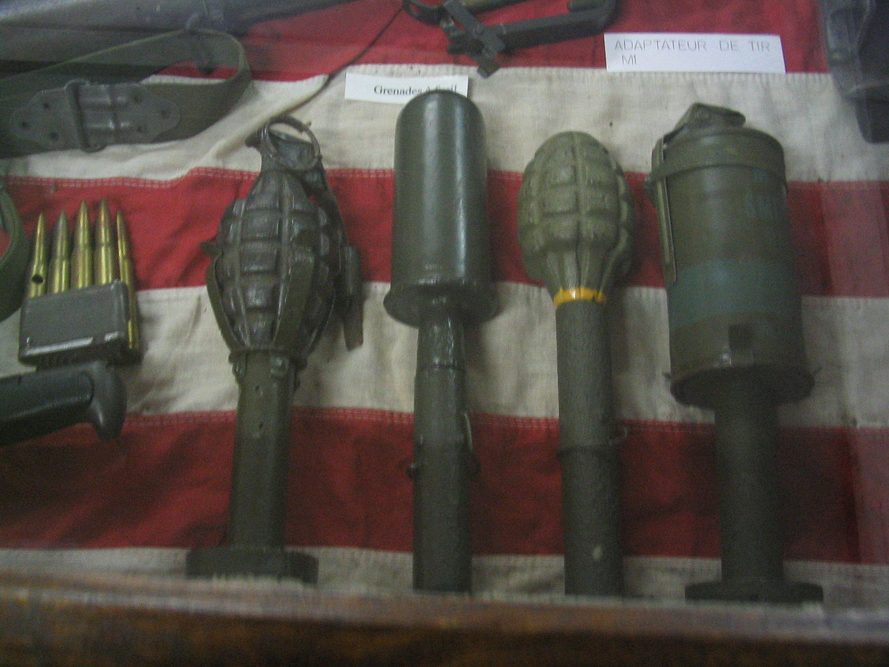 1280px-Hand_grenades_US_-_Battle_of_the_Bulge.jpg