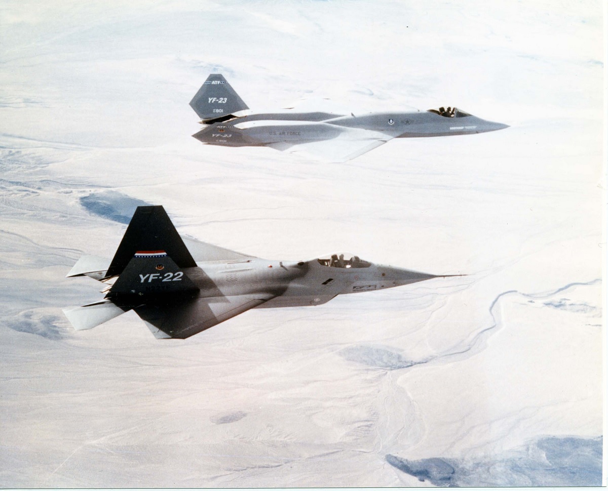 YF-22-and-YF-23-1.jpg