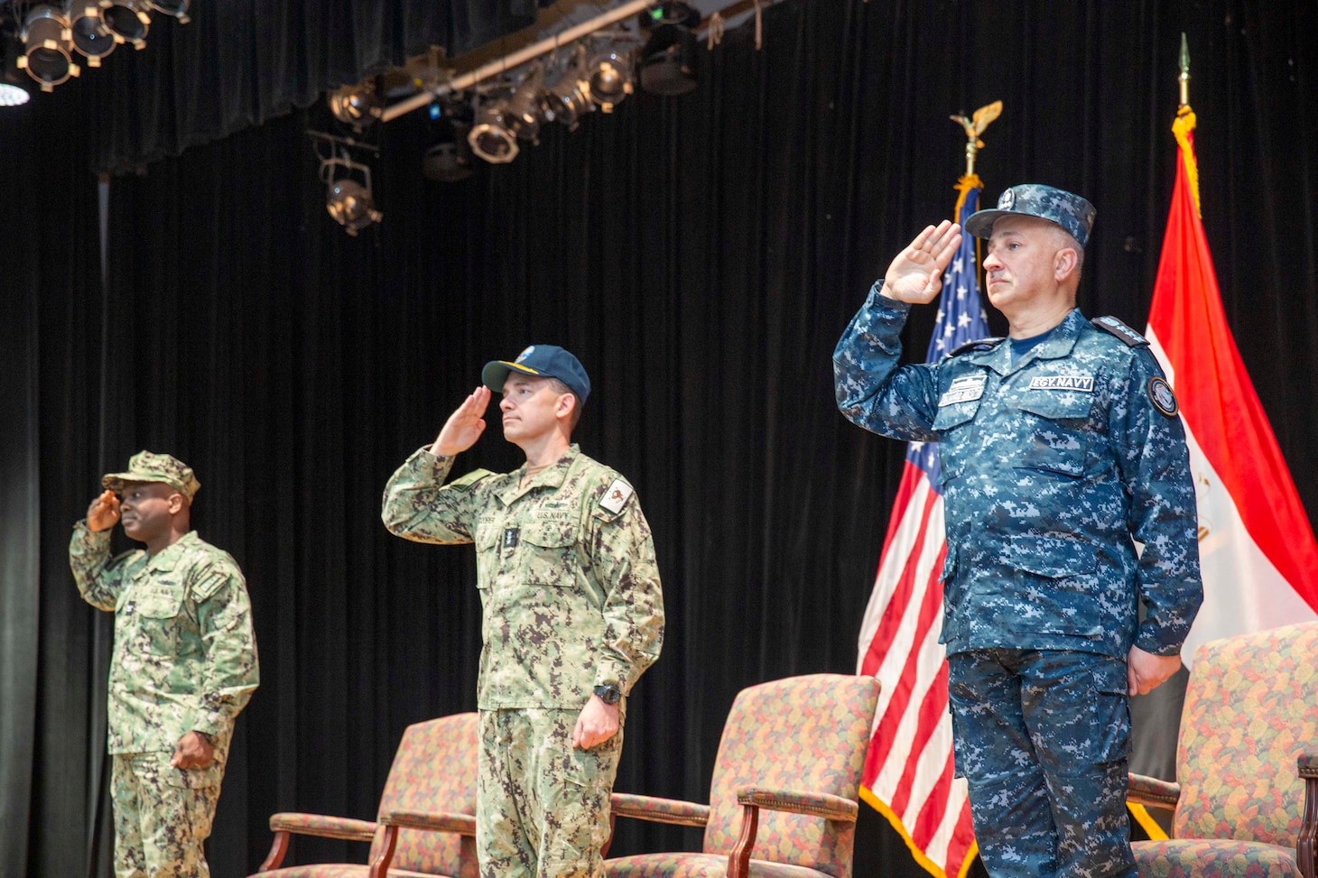 www.navy.mil