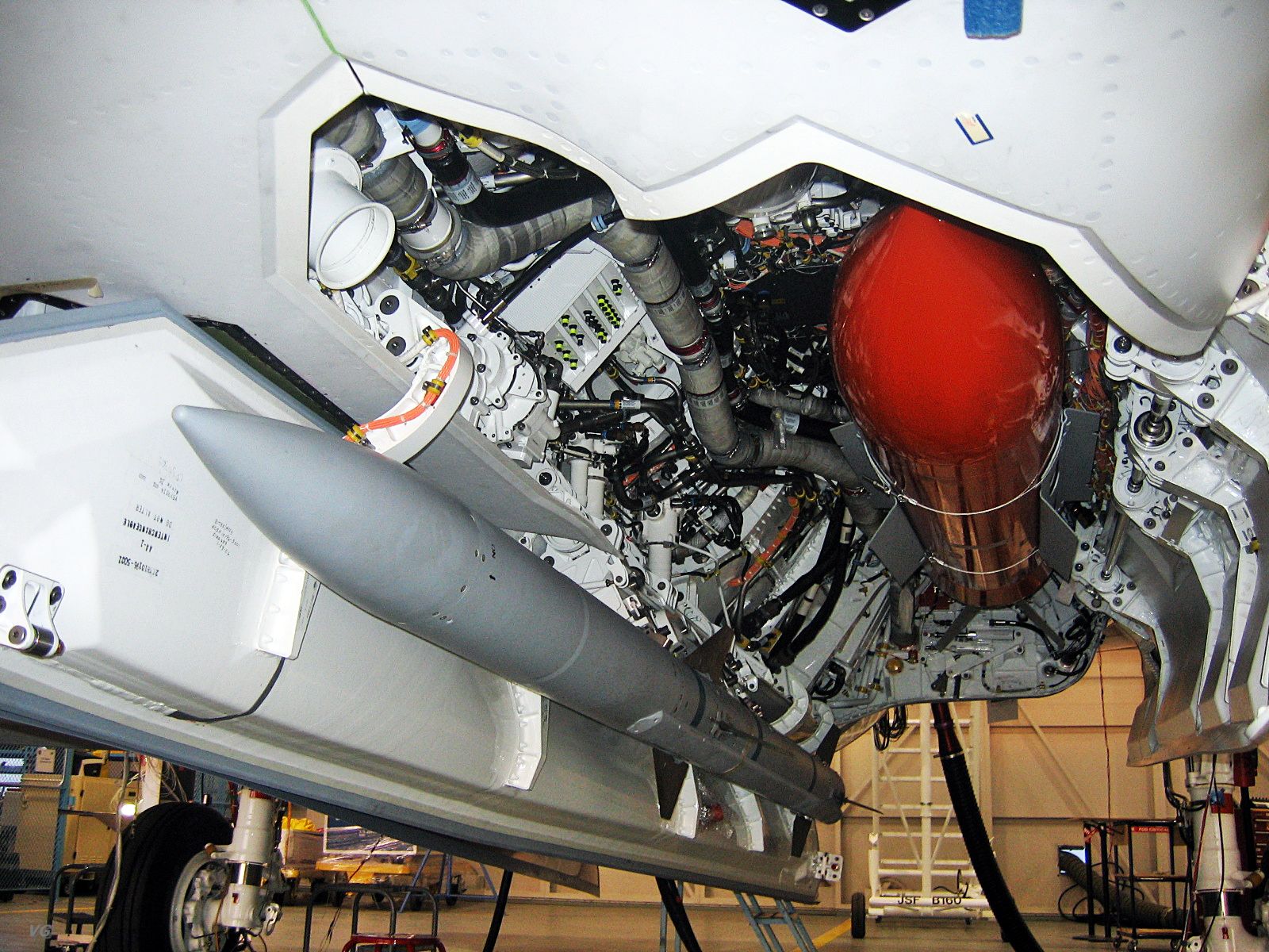 f-35-inside-4.jpg