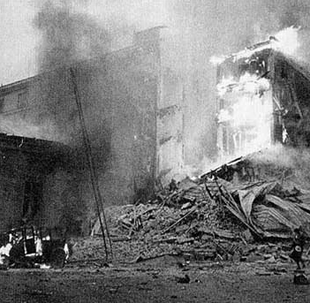 Talvisota_Bombing_of_Helsinki_30.11.39.png