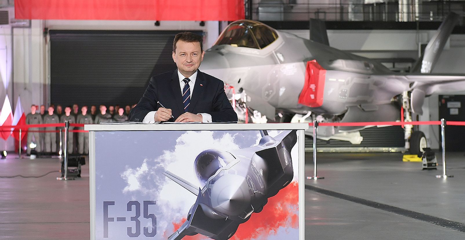 Poland-signs-F-35A__WLP.jpg