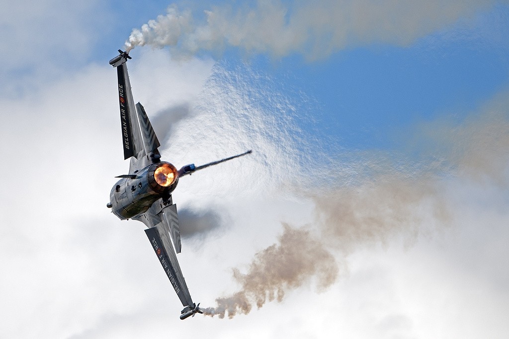aircraft_military_f-16_fighting_falcon_belgian_air_force_desktop_1024x683_hd-wallpaper-1251836.jpg