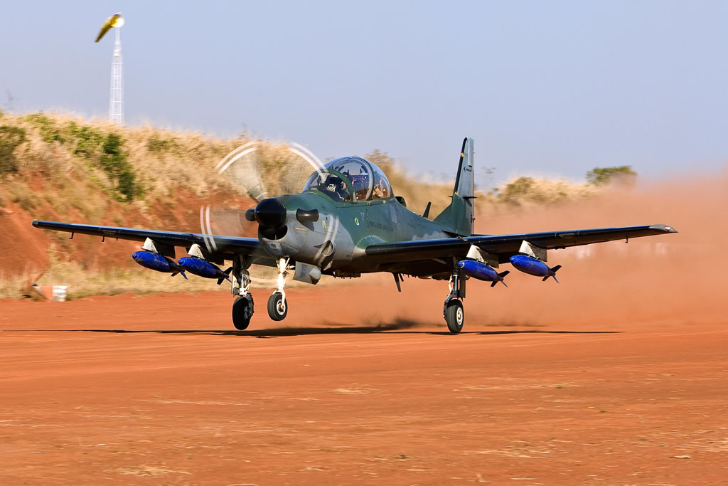 AIR_EMB-314_Super_Tucano_Practice_Bombs_Embraer_lg.jpg