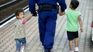 150907134710_merkel_germany_640x360_bbc_nocredit.jpg