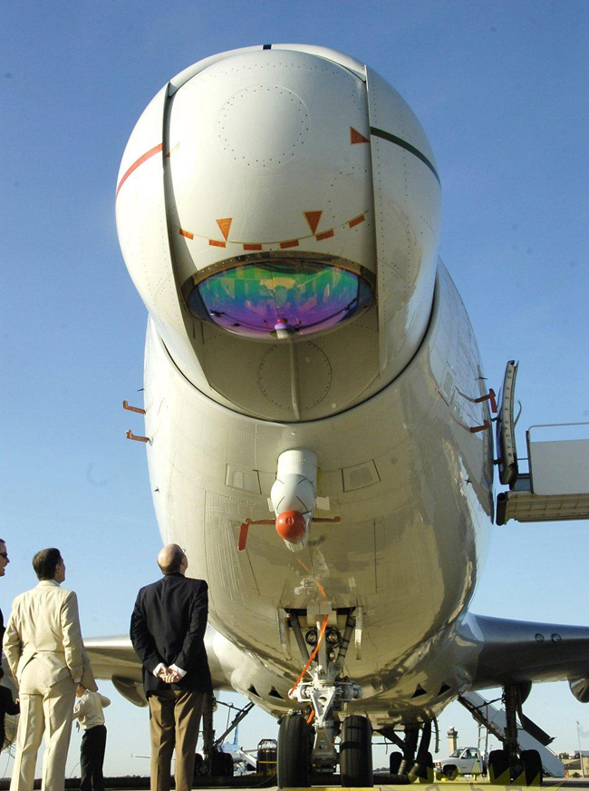 armes-laser-Boeing-YAL-1-Airborne-Laser.jpg