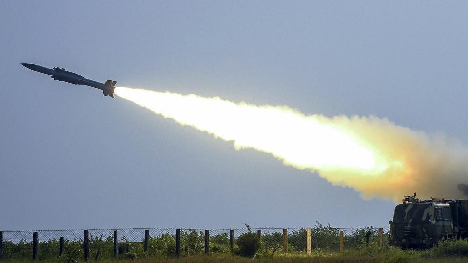 chandipur-missile-akash-odisha-indigenous-seeker-successfully_34df1c5c-e676-11e7-bb33-29502a427e3f.jpg
