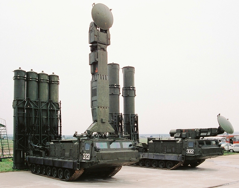 https://www.ausairpower.net/PVO-SV/9P82%2B9P83-TELARs-MiroslavGyurosi-1S.jpg