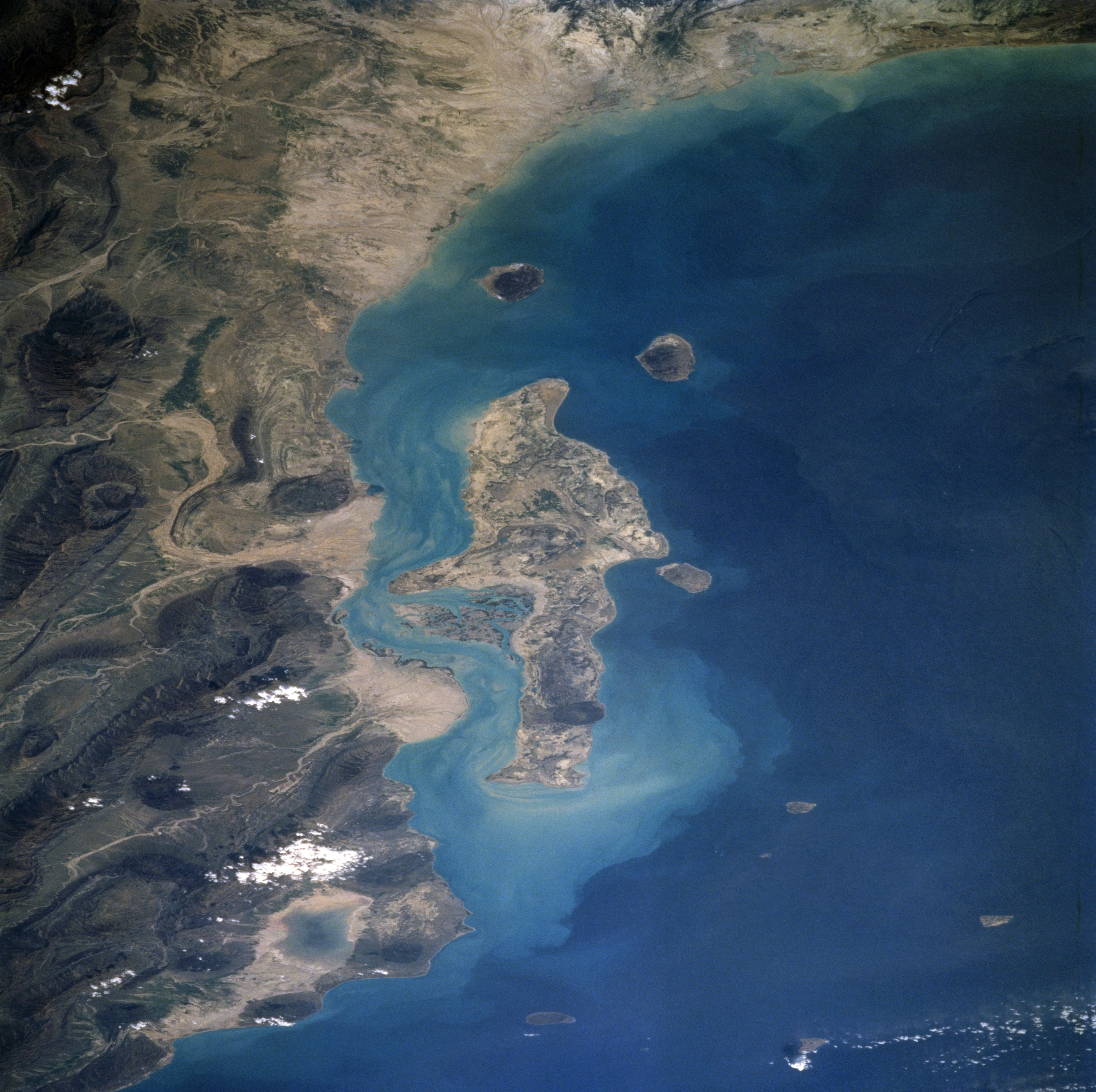 Qeshm_island.jpg