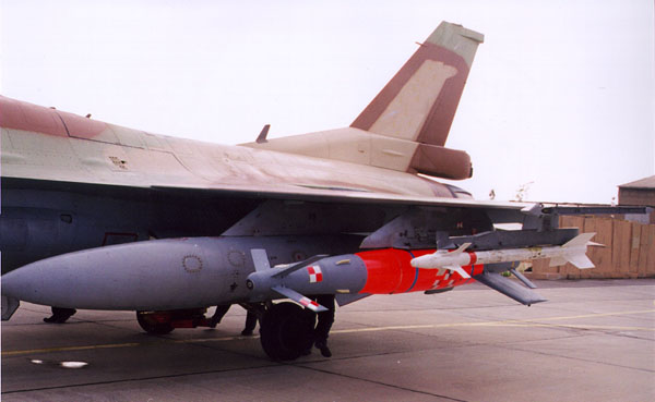 f-16_spice_3.jpg