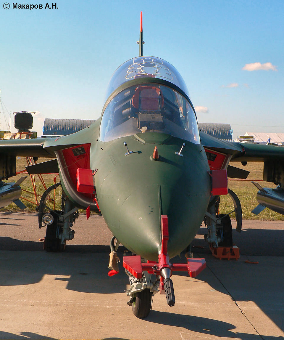 yak-130_02_of_34.jpg