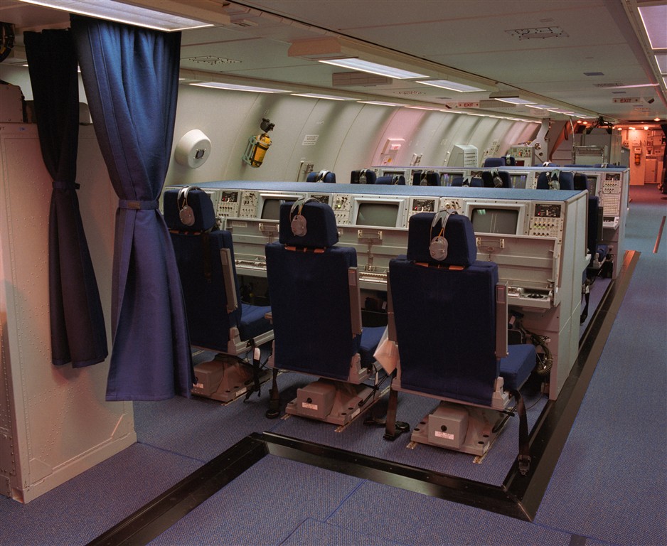 AIR_E-767_Interior_lg.jpg