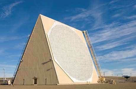 Raytheon_1_UEWR_radar_2.jpg