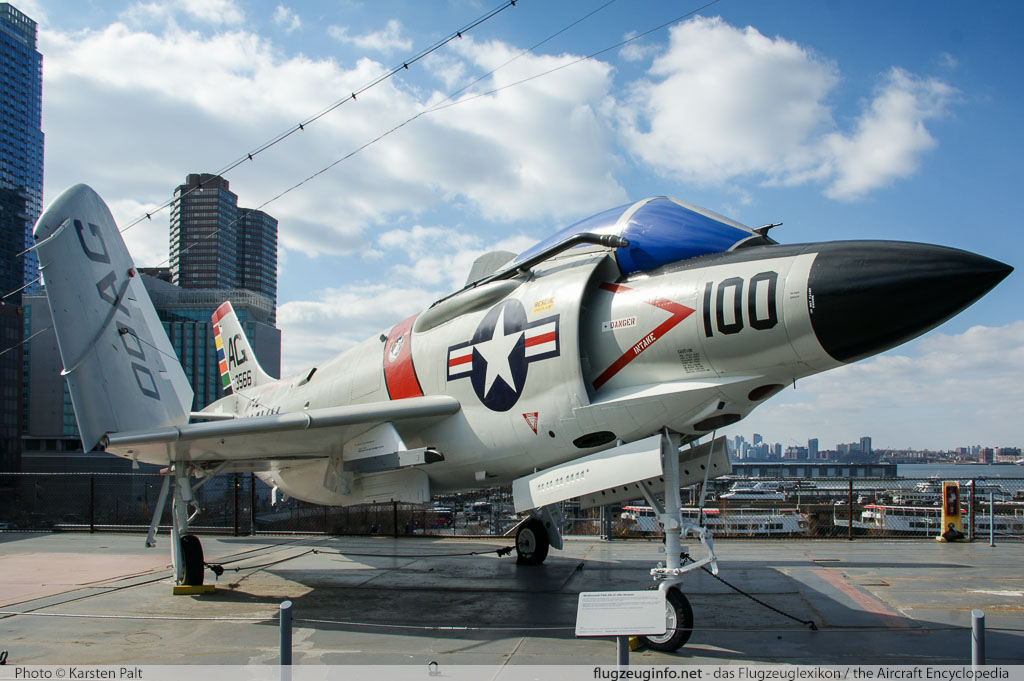 f-3c_usn_133566_04_intrepid14.jpg