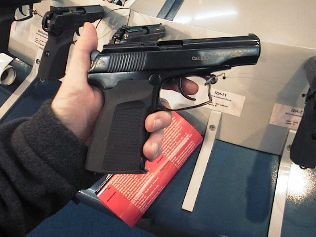 Makarov.JPG