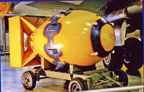 FAT-MAN-NUCLEAR-BOMB-NMUSAF.jpg