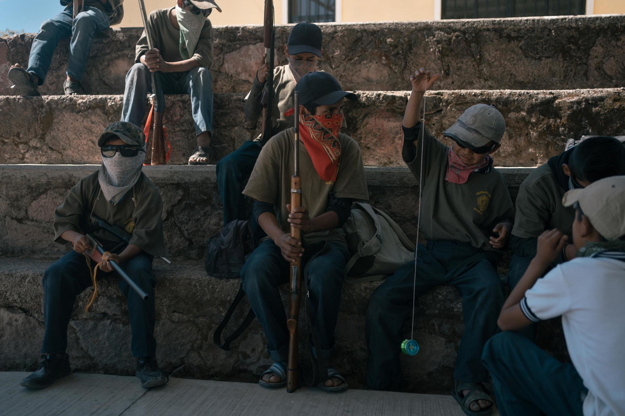 mexican-child-soldiers.jpg