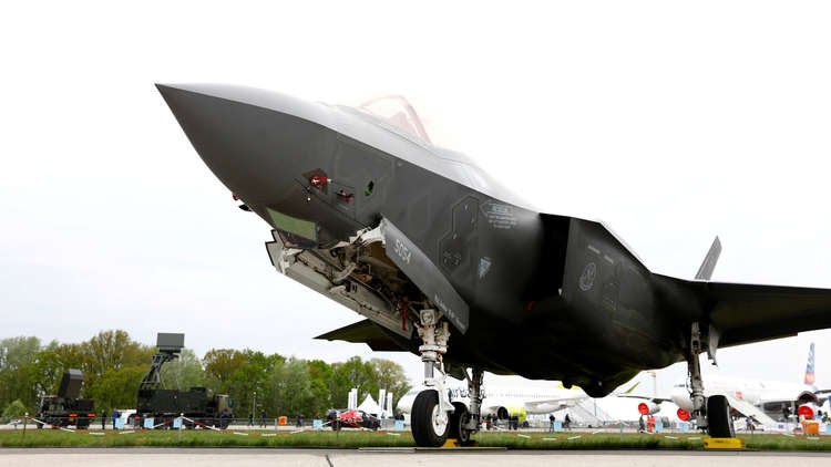 مقاتلة من طراز F-35