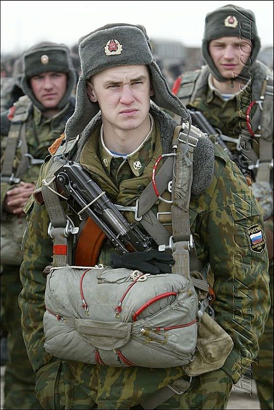 2e70263aaddfa8673e4083dfde0adc7b--uniform-russian-military.jpg