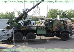 Caesar_cabin_Mk2_wheeled_sel-propelled_howitzer_truck_Nexter_France_French_right_side_view_001.jpg