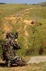 180px-M203_Shooting.jpg