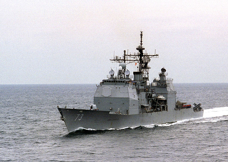 800px-USS_Port_Royal_%28CG_73%29_in_the_Persian_Gulf_1997.jpg