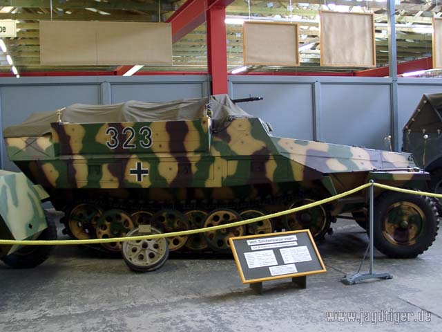 sdkfz_251_v4.jpg