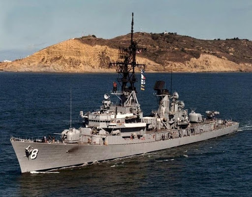 أغلقت المدمرة USS Lynde على أحد الطائرات F-4 الإيرانية  ولكن منع من الأطلاق لتخفيف الضغط على الإيرانيين وتبيين أن العمل الأمريكي فقط لرد الدين وليس حرباً وتم وقف الهجوم على منصة Sassan oil 
