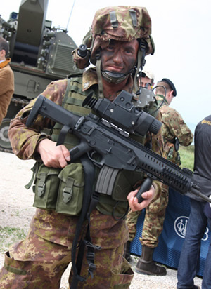 soldier_carrying_beretta_arx160.jpg