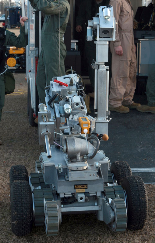 remotec-andros-rons-robot_11.jpg