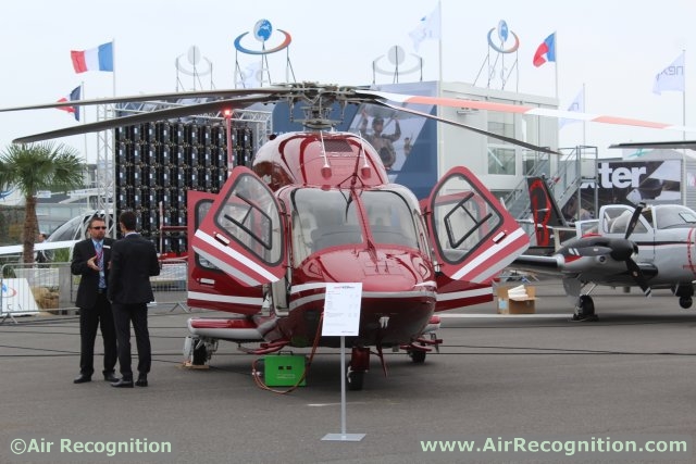 Bell_Helicopter_showcases_next_generation_commercial_helicopters_at_Paris_Air_Show_640_001.jpg