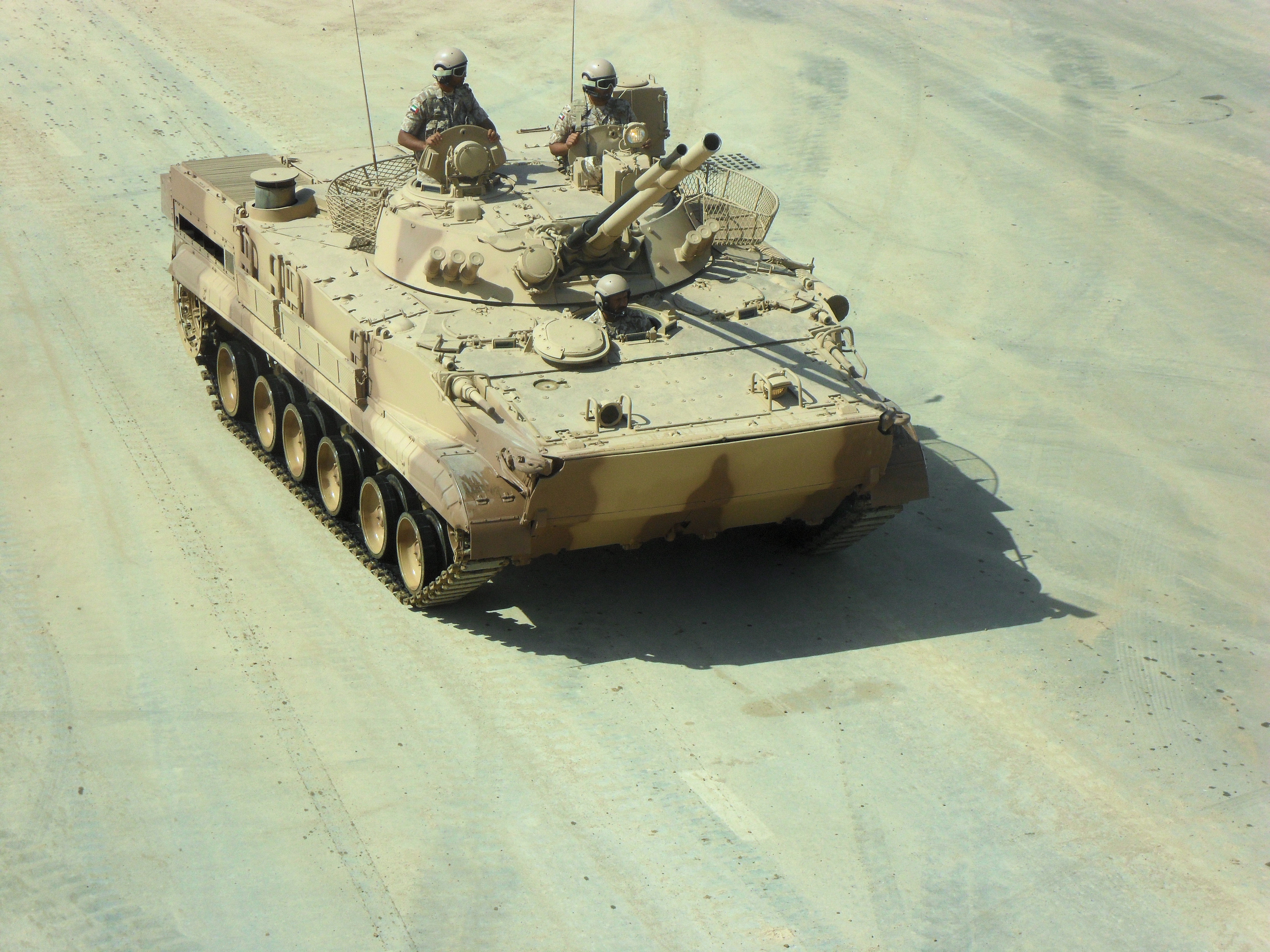 bmp-3_uae_3_of_7.jpg