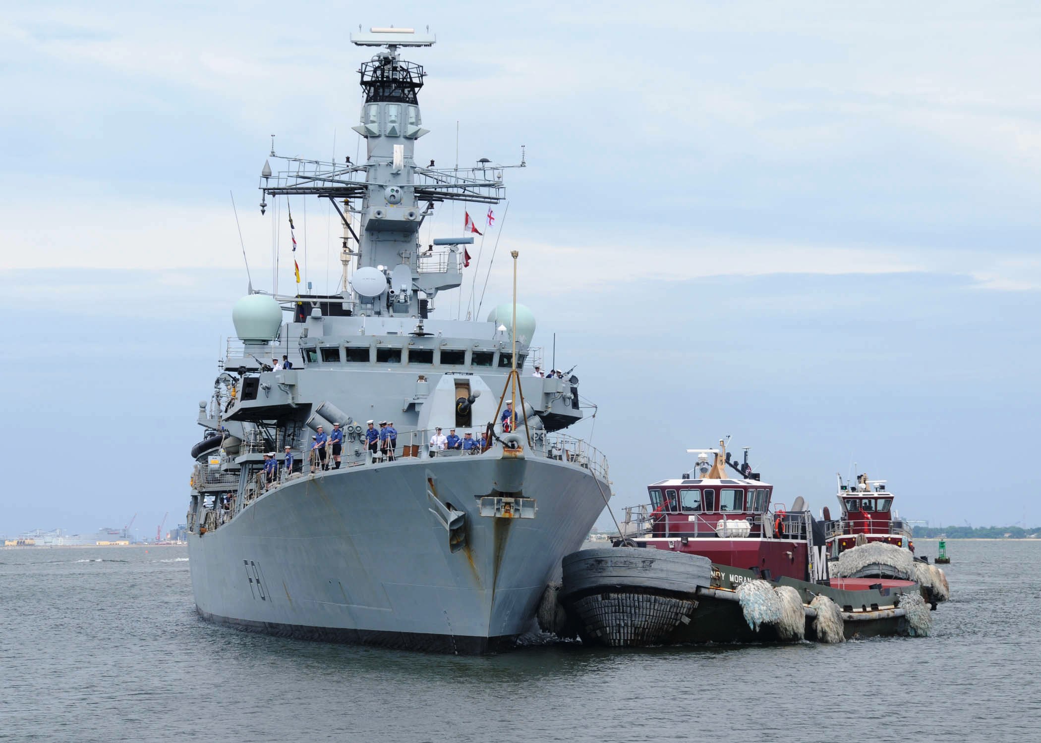 HMS_Sutherland_%28F81%29.jpg