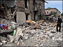 _44911001_gori00.jpg