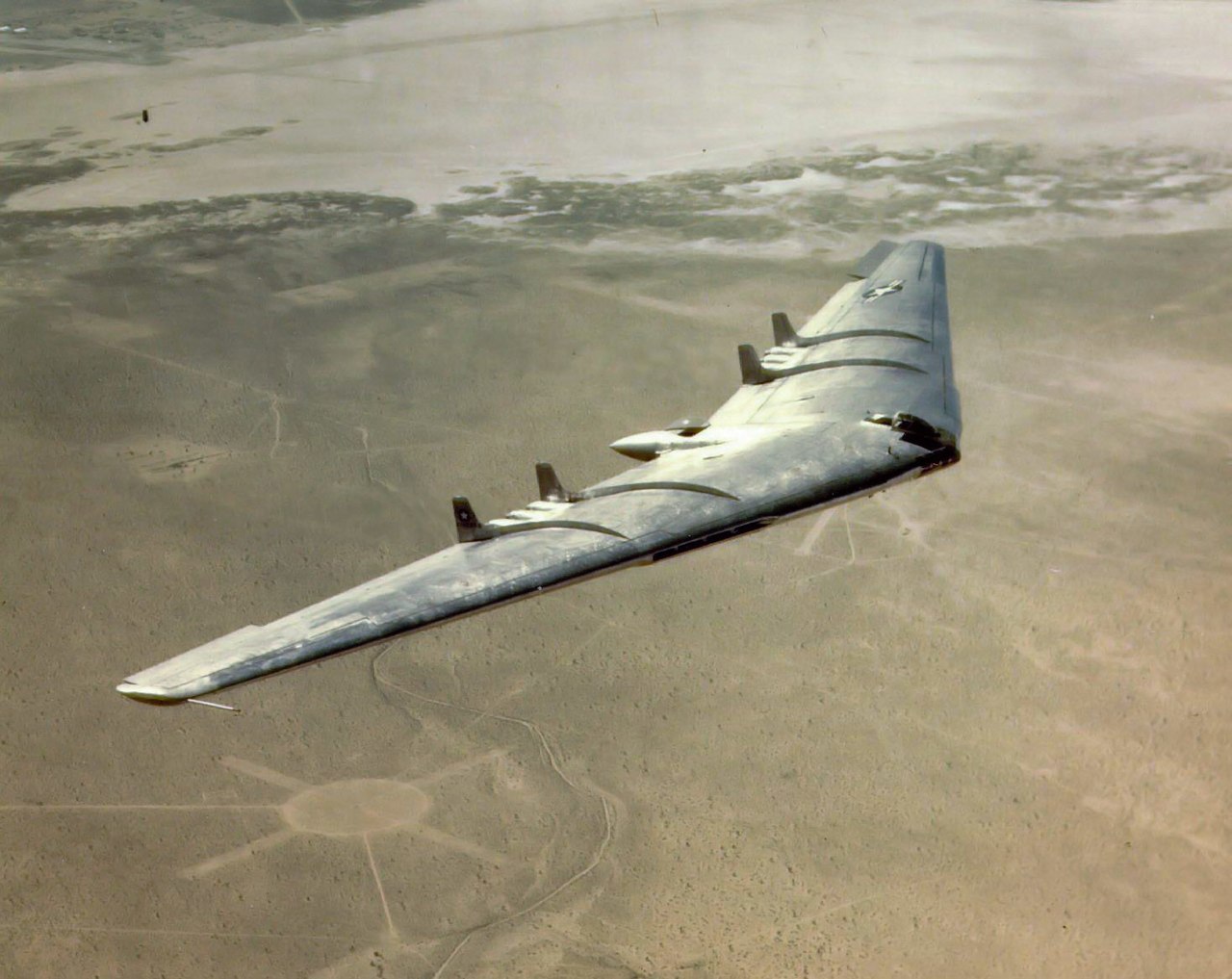 1280px-YB49-2_300.jpg