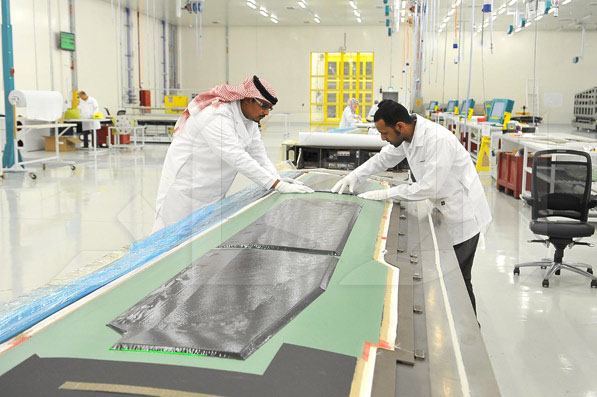 strata-planes-factory-alain2.jpg