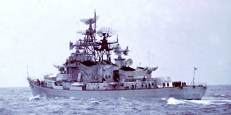 49KashinClassDestroyerMediterraneanJan1970.jpg