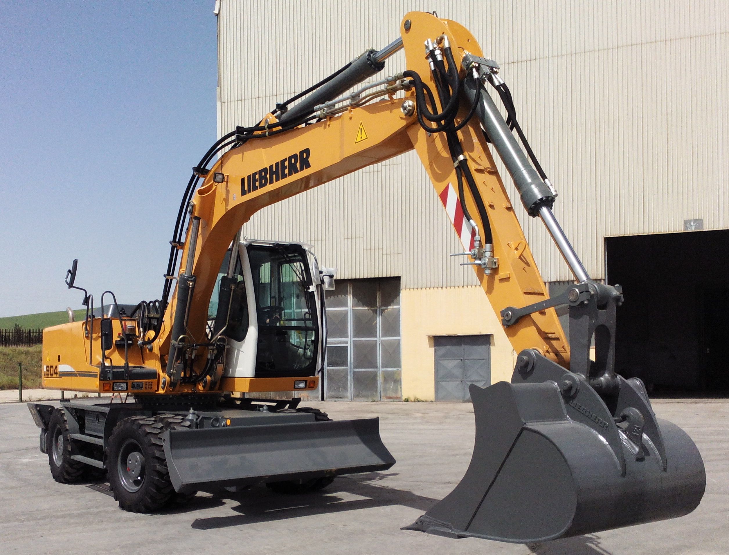 ph excavator A904c