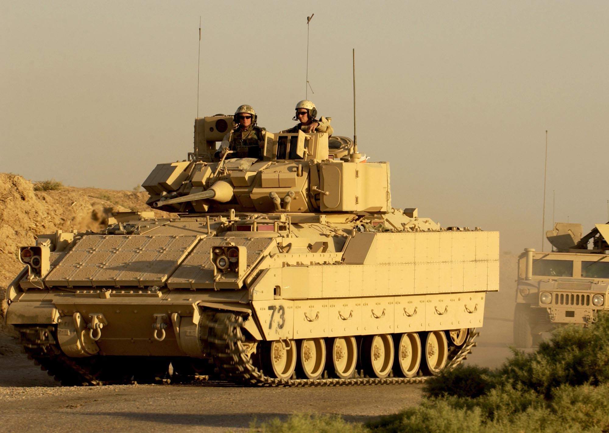 m2_bradley_52.jpg