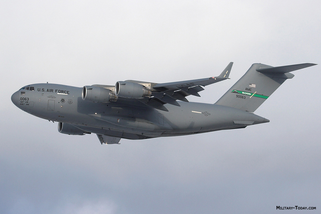 boeing_globemaster_III_l2.jpg