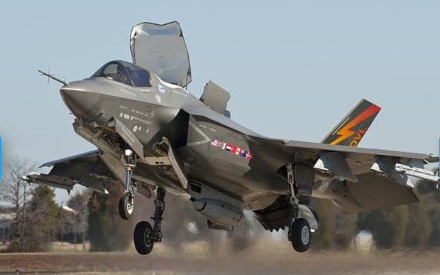 F35hover_3361548b.jpg