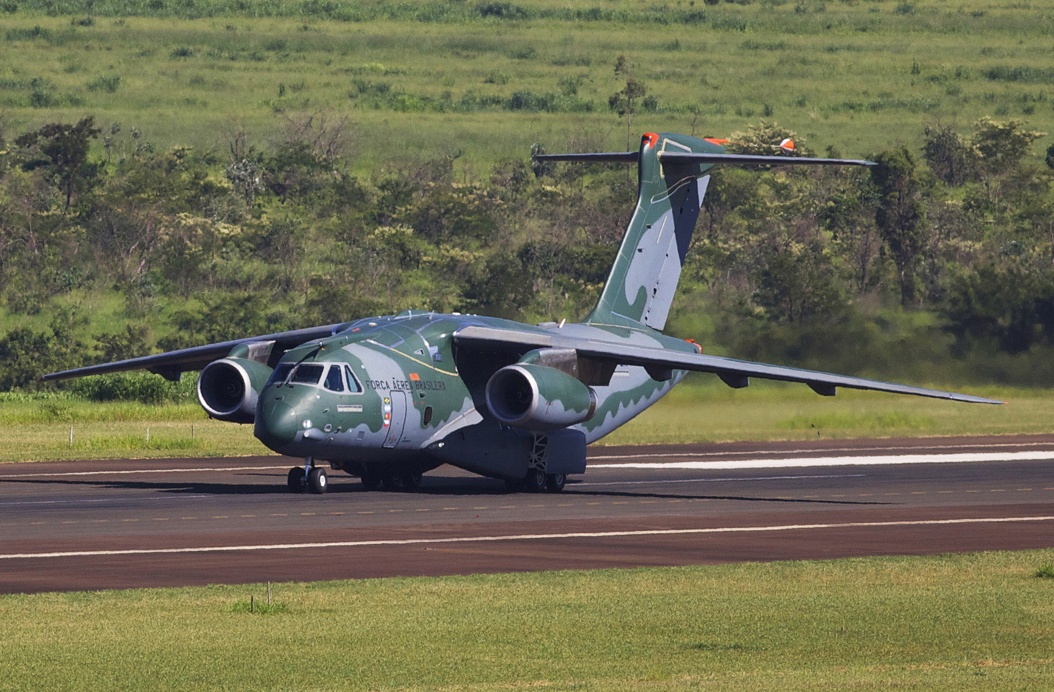 Imagem-1-KC-390-SJC.jpg