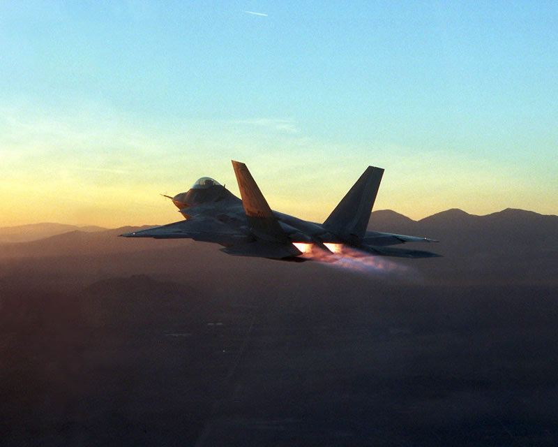 AIR_F-22A_Afterburners_Twilight_lg.jpg